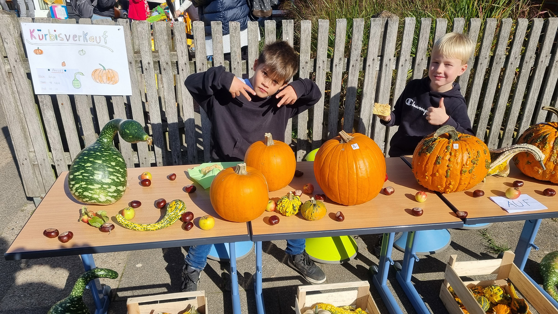 Schulfest Kürbisverkauf