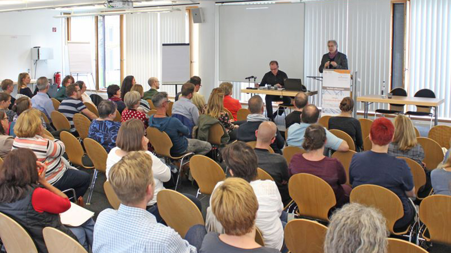 Dr. Norbert Reichel (r.) 2017 mit Uwe Schulz vom Jugendministerium NRW