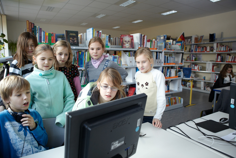 Gruppe am Computer