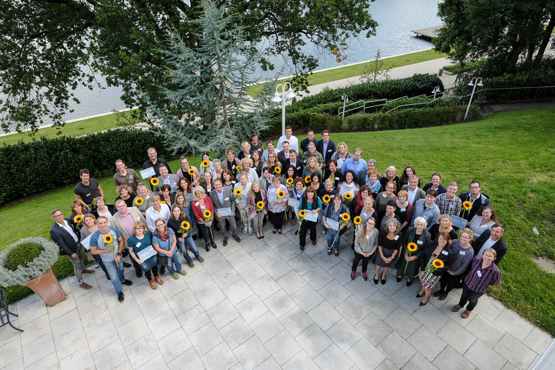 Gruppenfoto des Referenzschulnetzwerks 2017/2018 in Bad Segeberg
