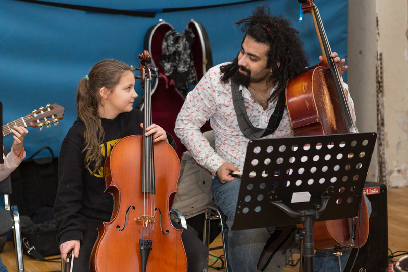 Neben Posaune, Cello und Klarinette ...