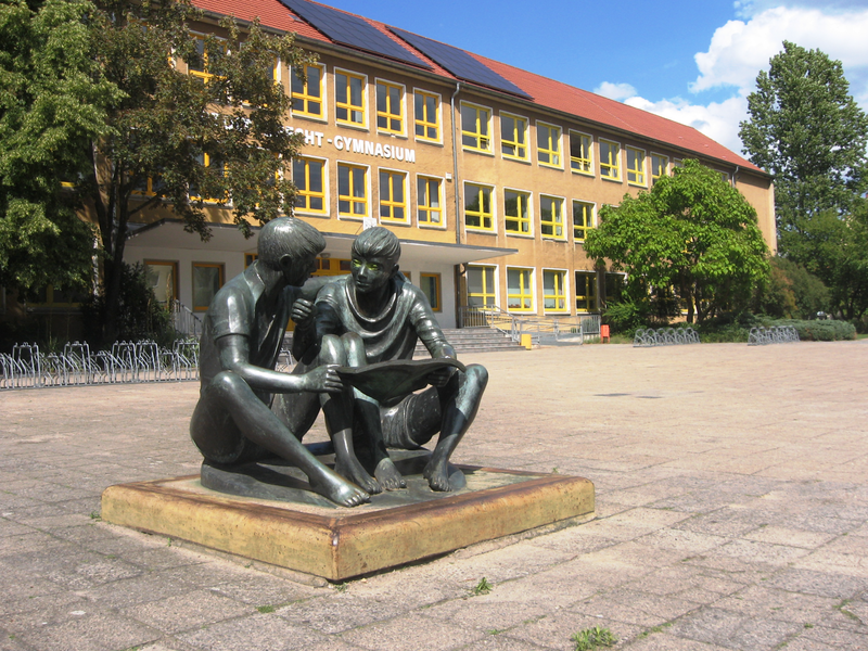 Außenansicht Berhold-Brecht-Gymnasium in Brandenburg an der Havel