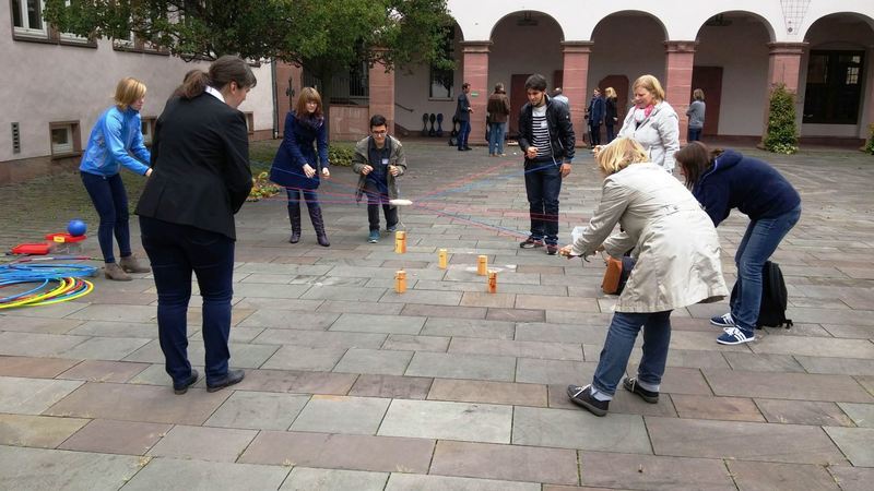 Team-Spiel mit Seilen