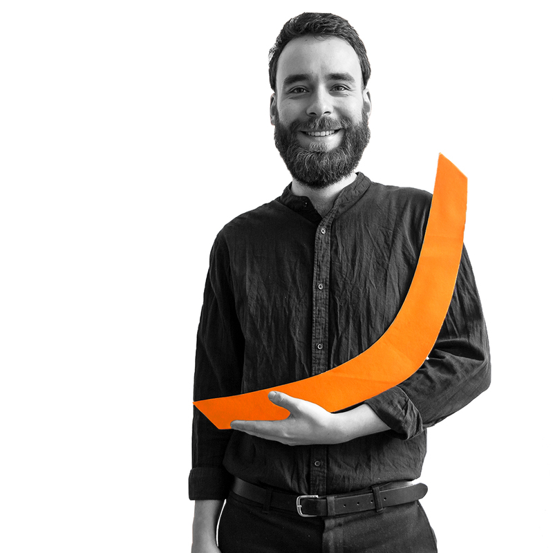Christian Tischer mit dem .lkj-Logo