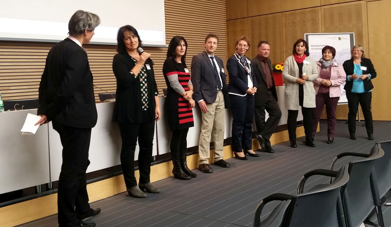 Team Ganztagsangebote Sachsen mit der Moderatorin Adelheid Fiedler (l.).