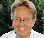 Porträtfoto von Schulleiter Markus Fichter
