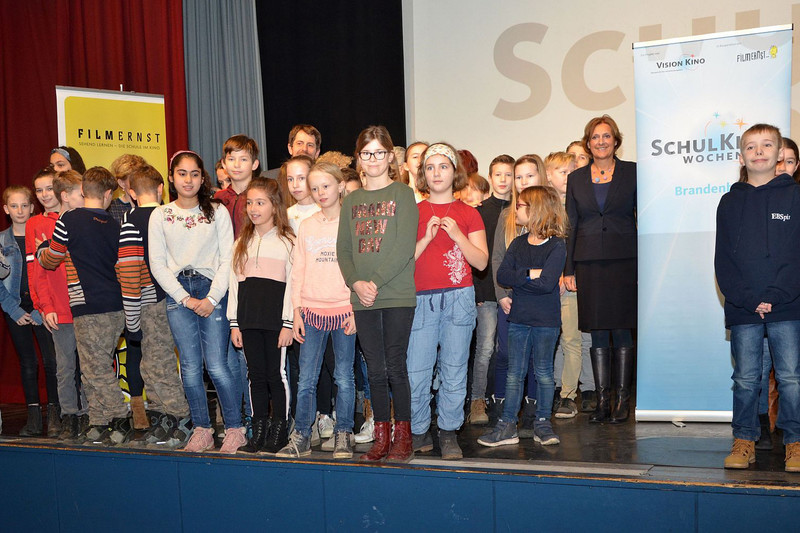 Ministerin Britta Ernst eröffnet die SchulKinoWochen