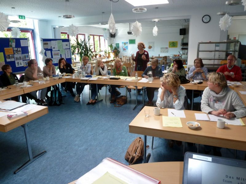 Lehrerinnen und Lehrer bei einer Fortbildung