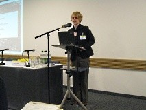 Martina Richter am Rednerpult