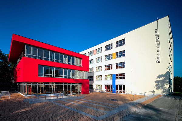 Außenansicht der Grundschule an den Havelauen in Hennigsdorf