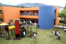Außenansicht der Deutschen Schule Quito in Ecuador
