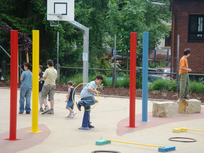 Multifunktionelle Spielgeräte