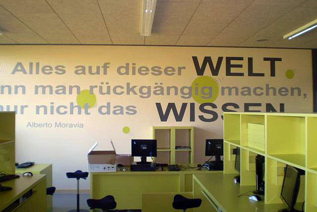 Spruch an der Wand