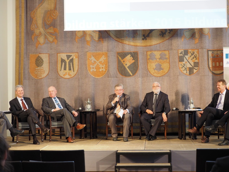 Podiumsdiskussion