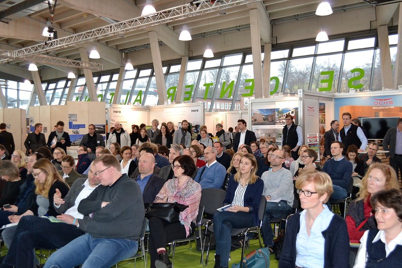 Blick ins Publikum bei der Schulbau-Messe Hamburg