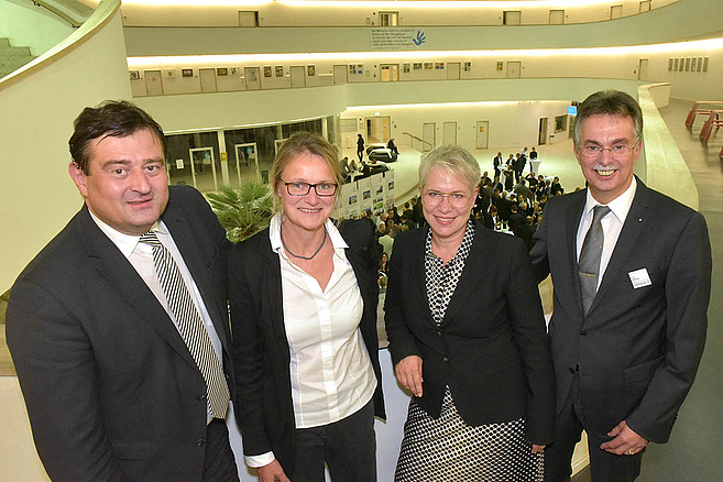 Gruppenfoto der Veranstalter
