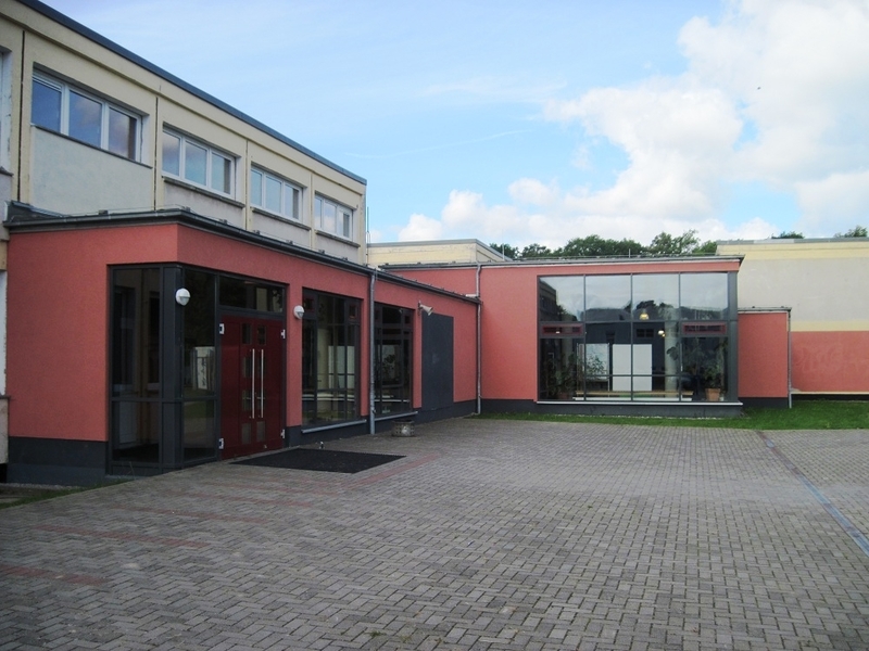 Außenansicht Schule